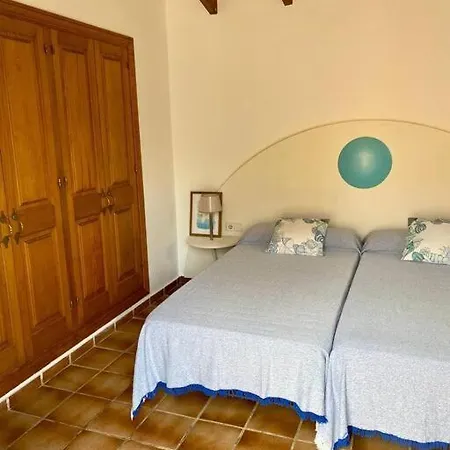Ferienhaus Magnifico Bungalow En Pueblo Menorquin *