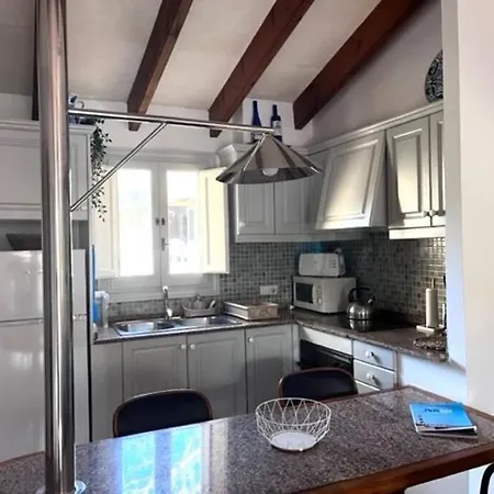 Dom wakacyjny Magnifico Bungalow En Pueblo Menorquin *